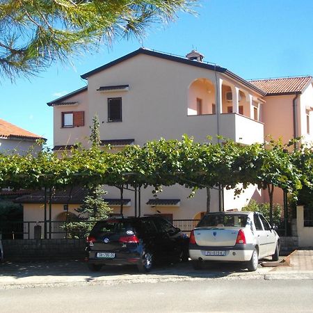 Apartments Neda - Porec South المظهر الخارجي الصورة