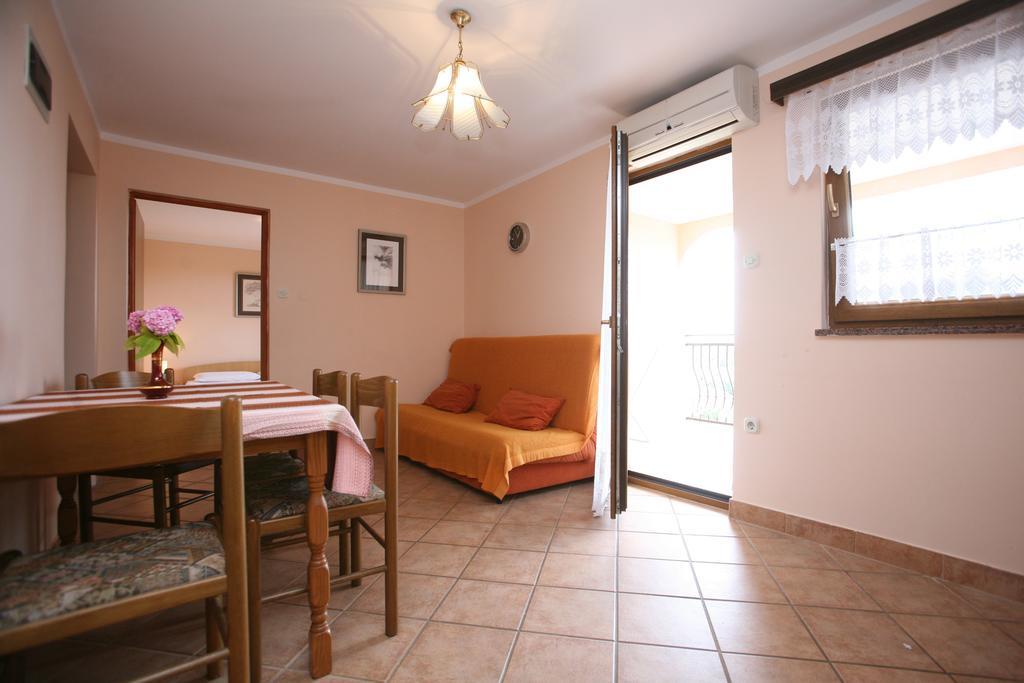 Apartments Neda - Porec South الغرفة الصورة