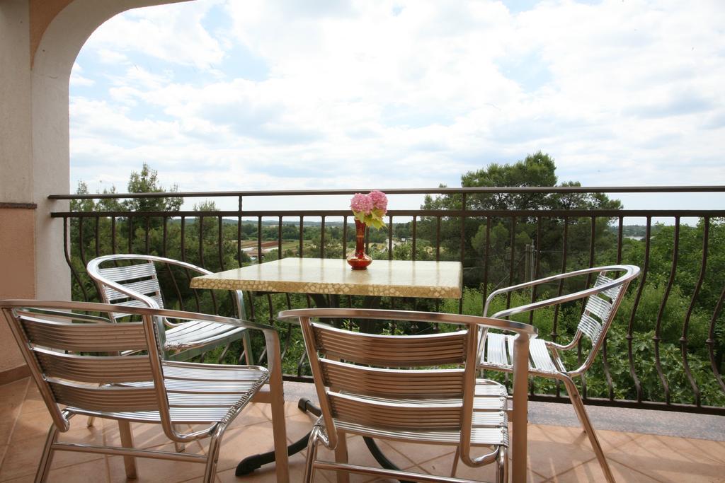 Apartments Neda - Porec South الغرفة الصورة