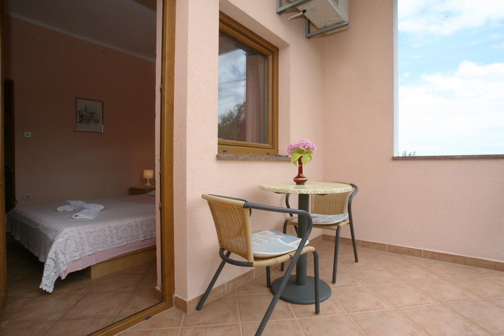 Apartments Neda - Porec South الغرفة الصورة