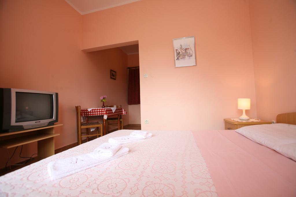 Apartments Neda - Porec South الغرفة الصورة